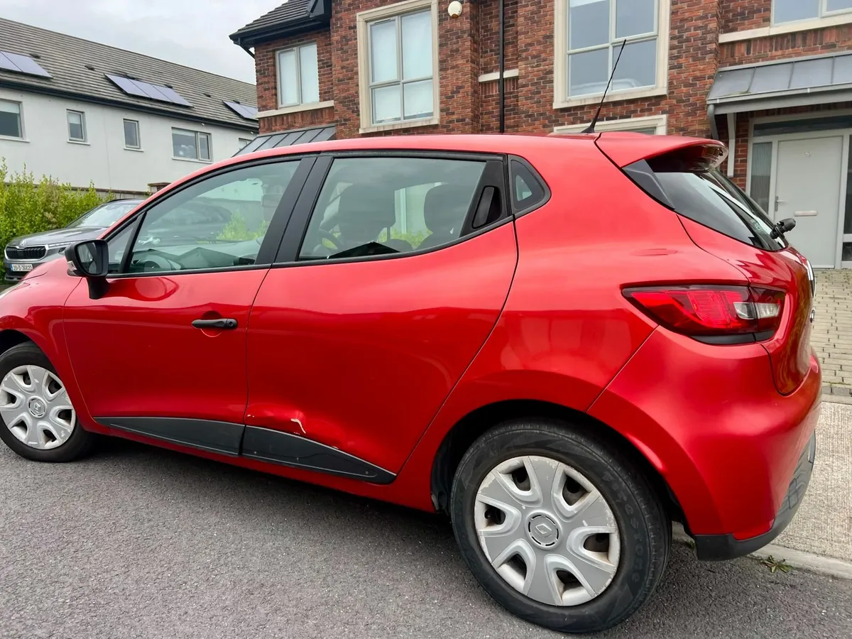 Renault Clio 2013 - Image 1