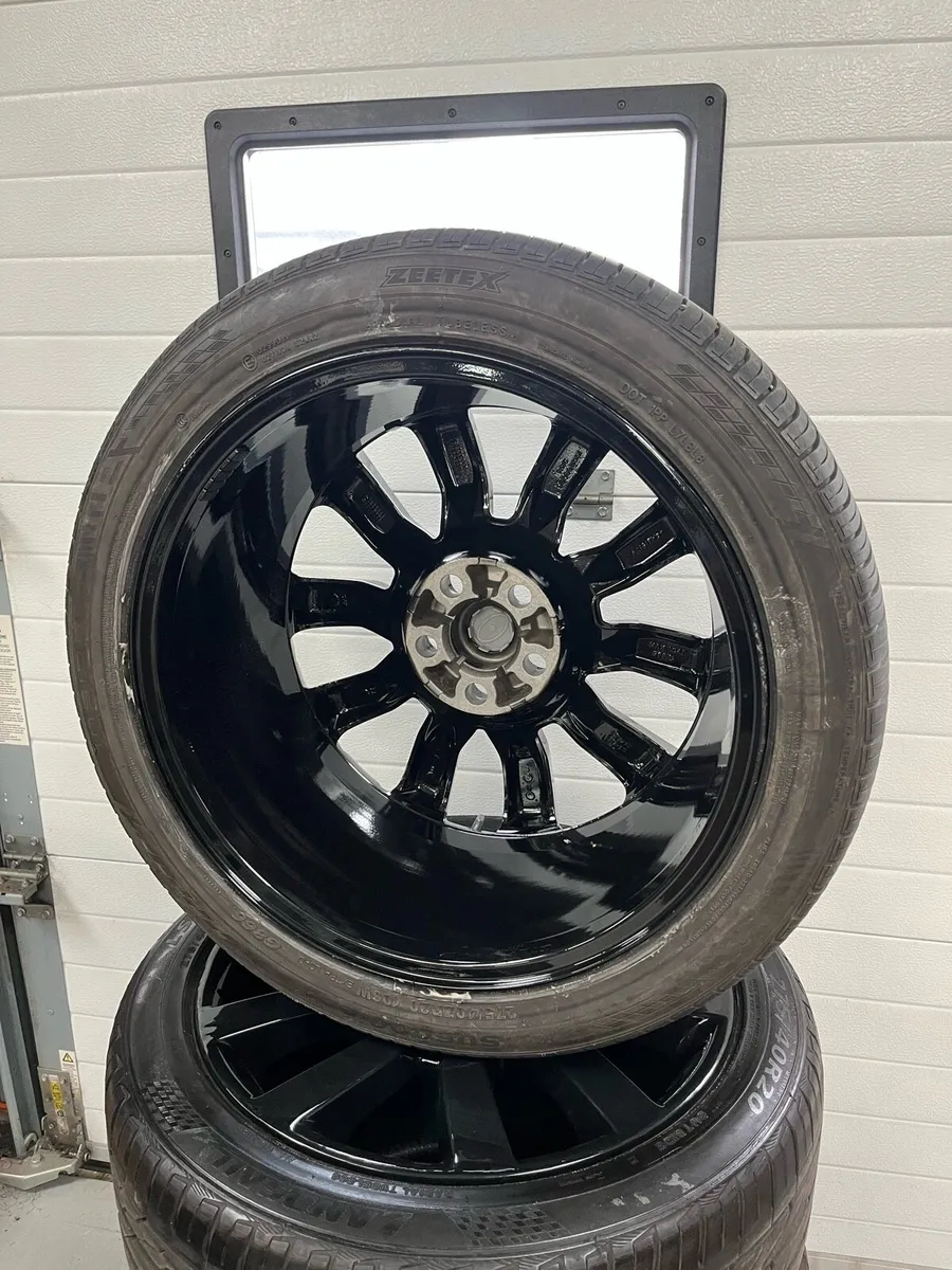20” Genuine Range Rover Sport Alloys - Image 3