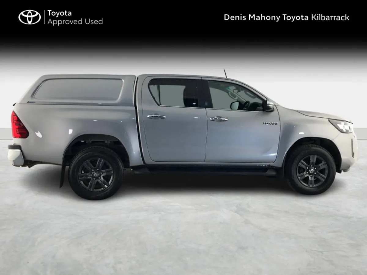 Toyota Hilux DOUBLE CAB SR5 4DR PRICE INCL VAT - Image 3
