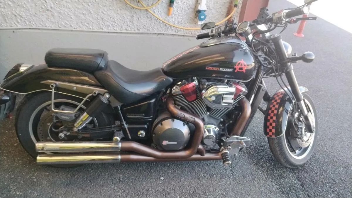 Honda VTX 1800 C Custom - Image 1