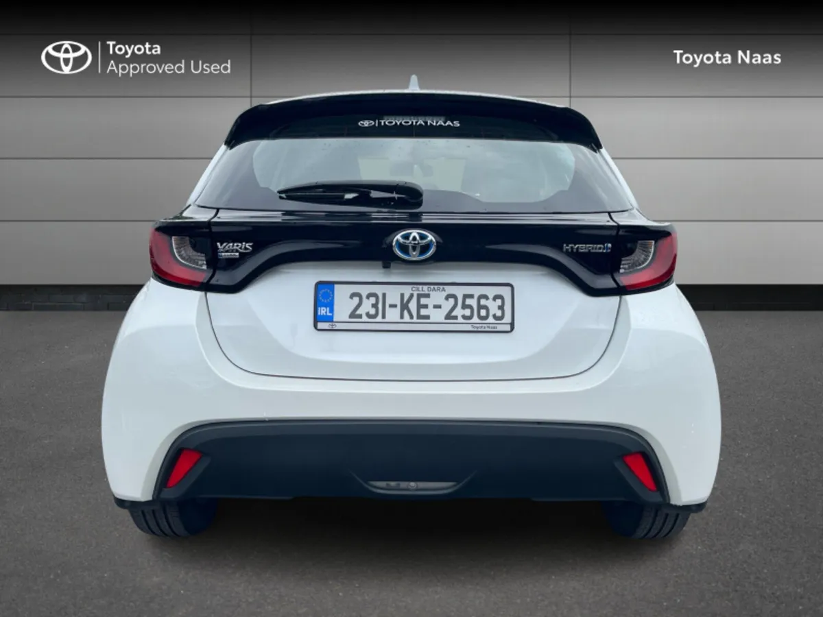 Toyota Yaris 1.5 - Image 4