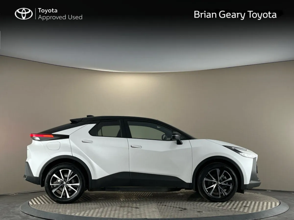 Toyota C-HR C-HR PHEV SPORT+ - Image 3