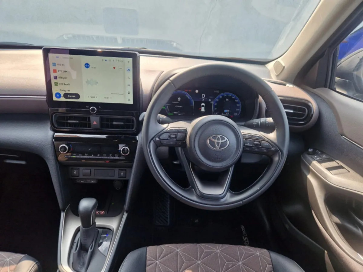 Toyota Yaris Cross 1.5 Hybrid Sol 5dr - Image 4
