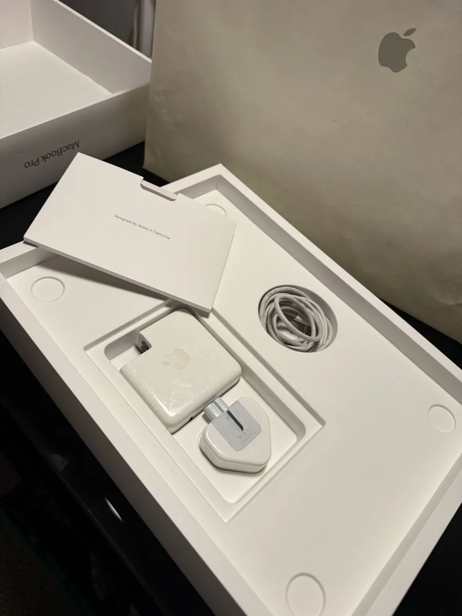 2020 Mac book pro - Image 2