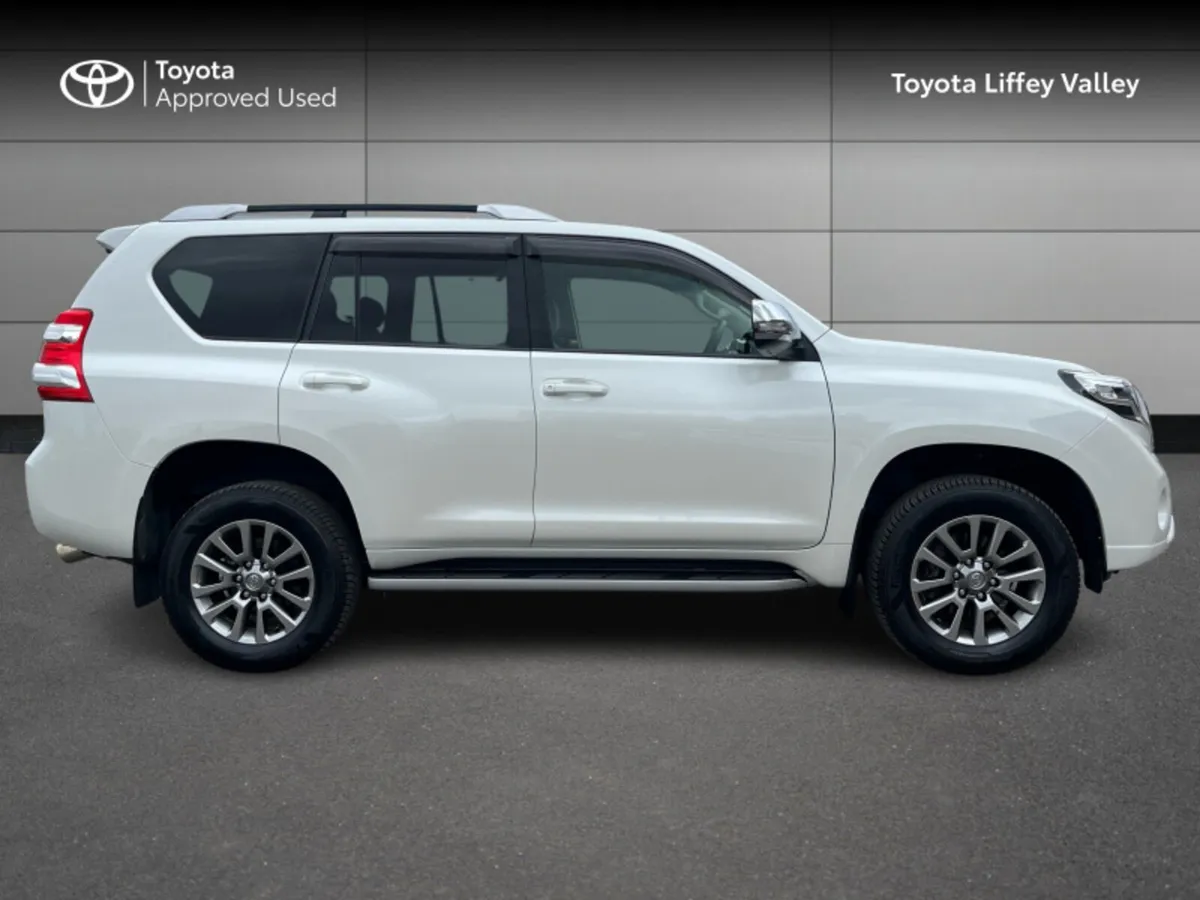 Toyota Land Cruiser 7 SEATS 5DR AUTO - Image 3