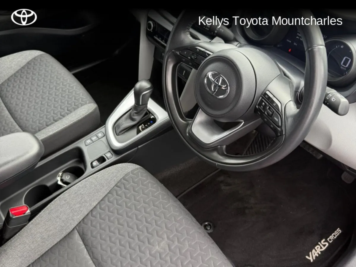 Toyota Yaris Cross YARIS CROSS LUNA - Image 3