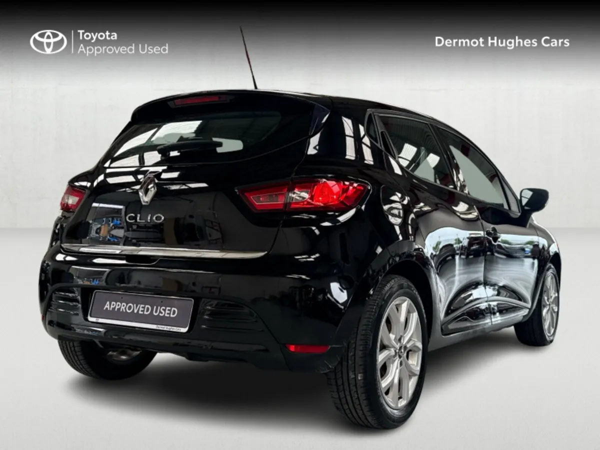 Renault Clio IV DYNAMIQUE NAV TCE 90 M 4DR - Image 2