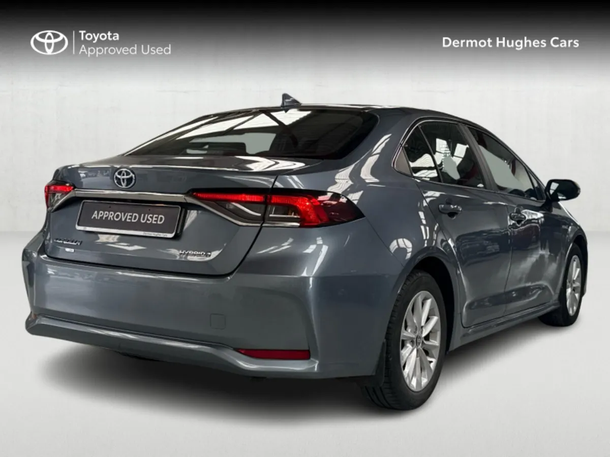 Toyota Corolla HYB LUNA SALOON 4DR AUTO HYBRID - Image 2