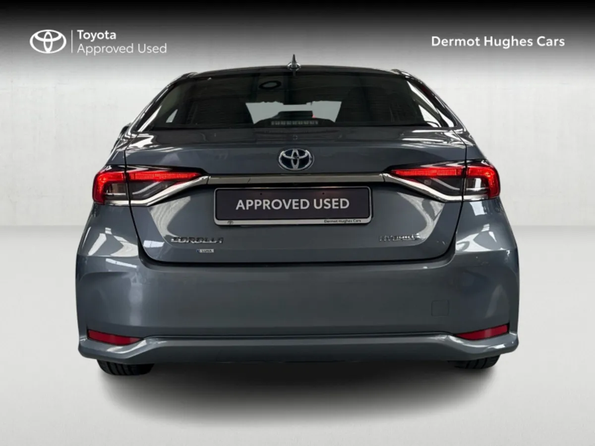 Toyota Corolla HYB LUNA SALOON 4DR AUTO HYBRID - Image 4