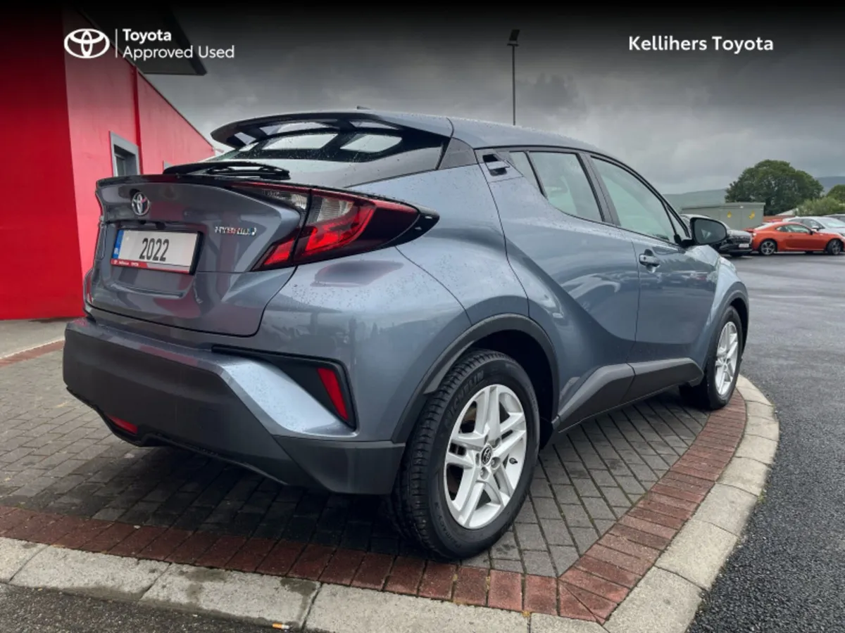 Toyota C-HR ICON HYBRID ELECTRIC - Image 2