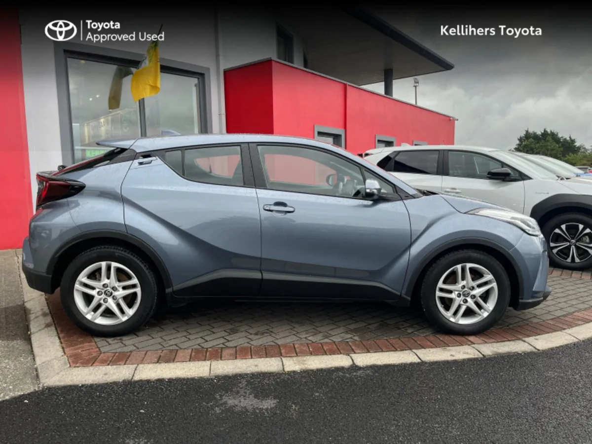 Toyota C-HR ICON HYBRID ELECTRIC - Image 3
