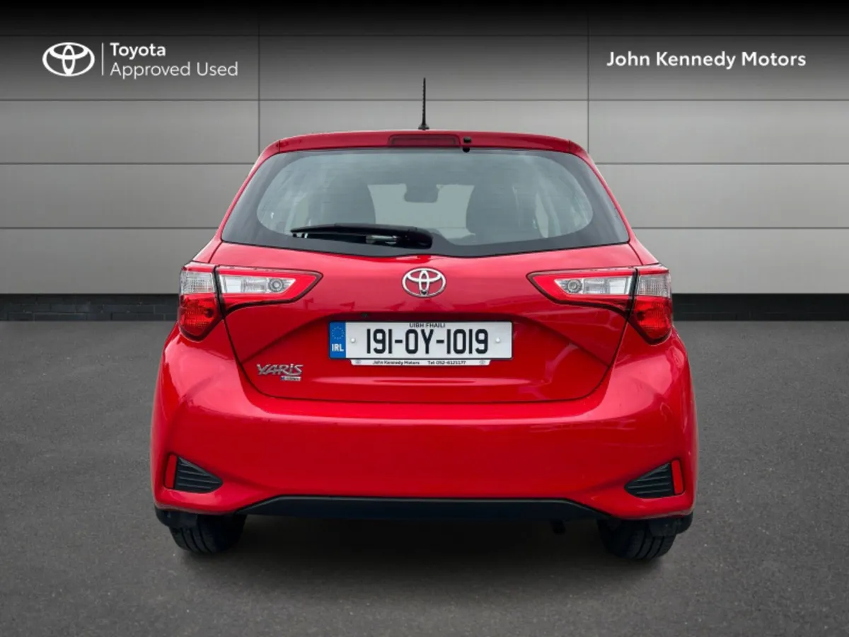 Toyota Yaris 1.0 5DR LUNA - Image 4