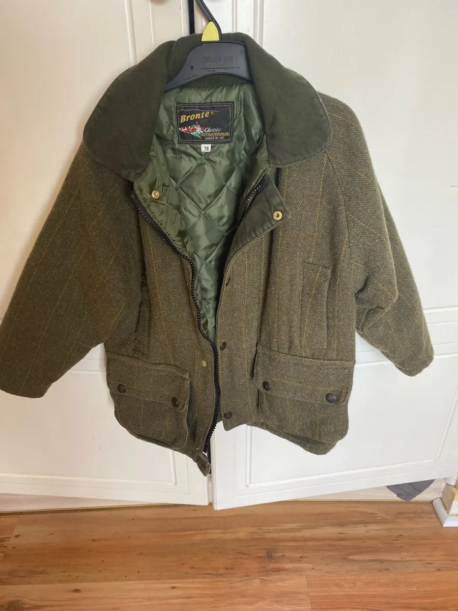 Brontë hunting jacket size 28 age7/8&15 - Image 1