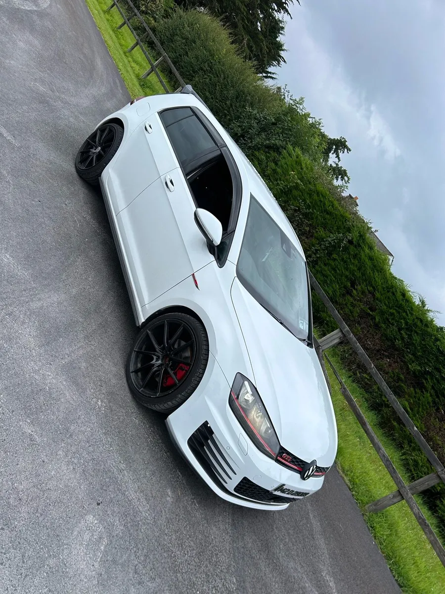 Volkswagen gti golf - Image 1