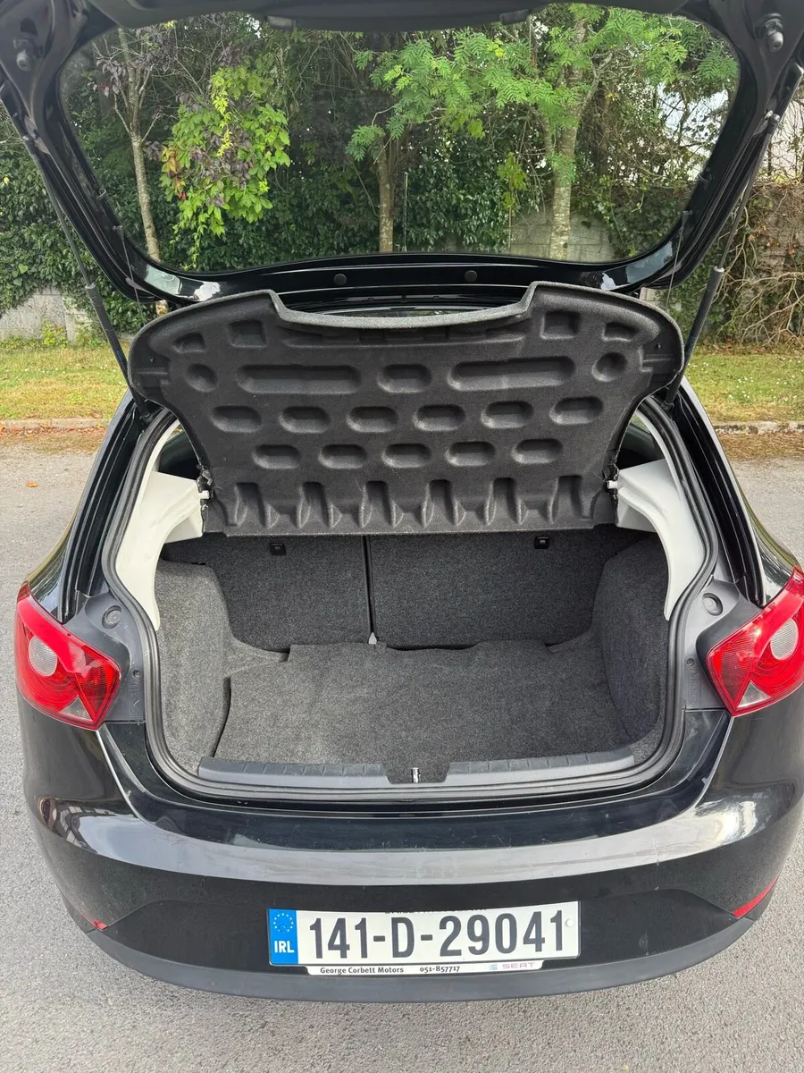 Car - Image 3