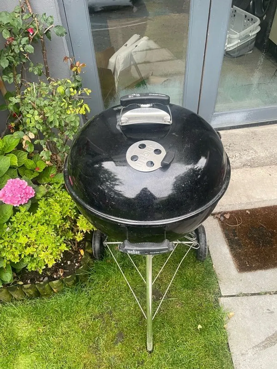 Weber Charcoal BBQ - Image 1