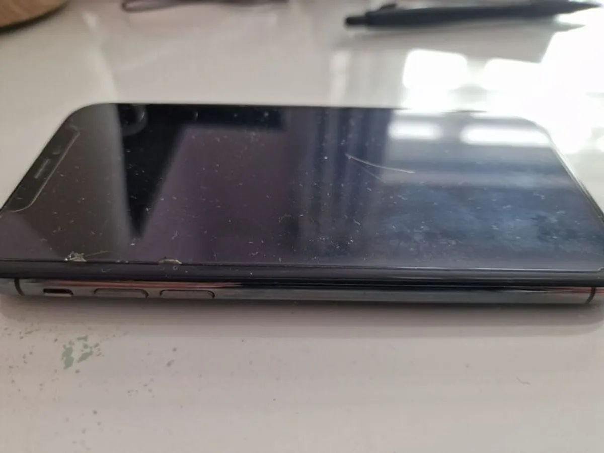 iphone xs - Image 4