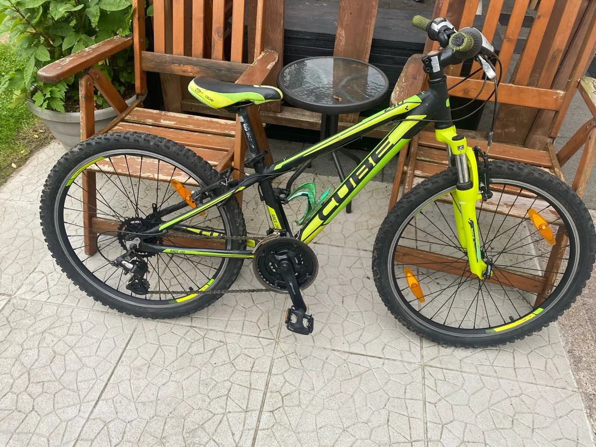 Cube kids bike 24 inch wheels 21 speed front - Image 1