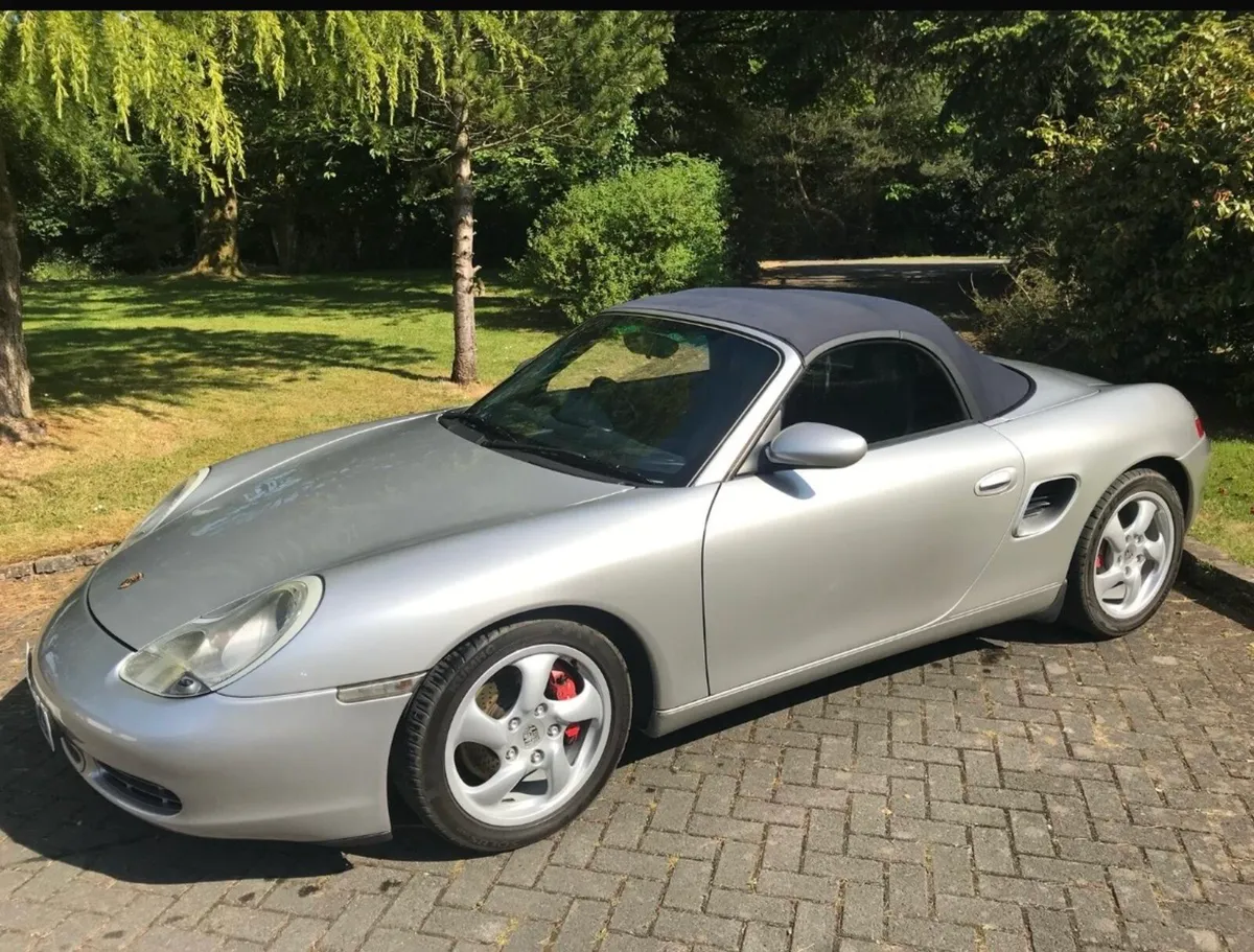 Car - Image 2
