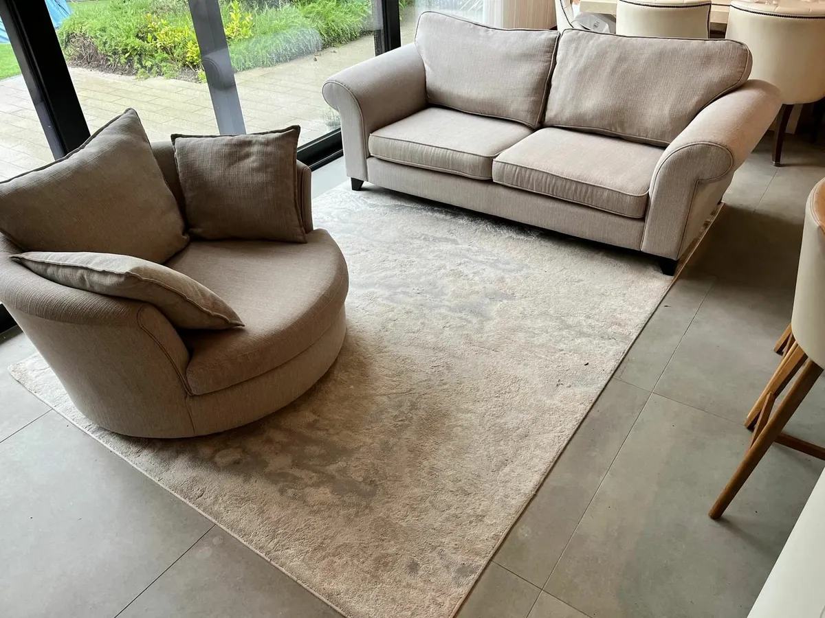 Luxury Couch and Armchair - Image 1
