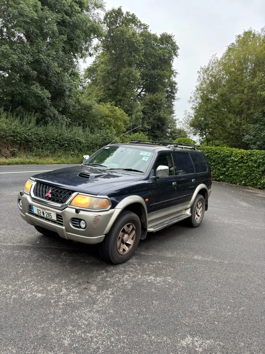 Mitsubishi Pajero sport - Image 1