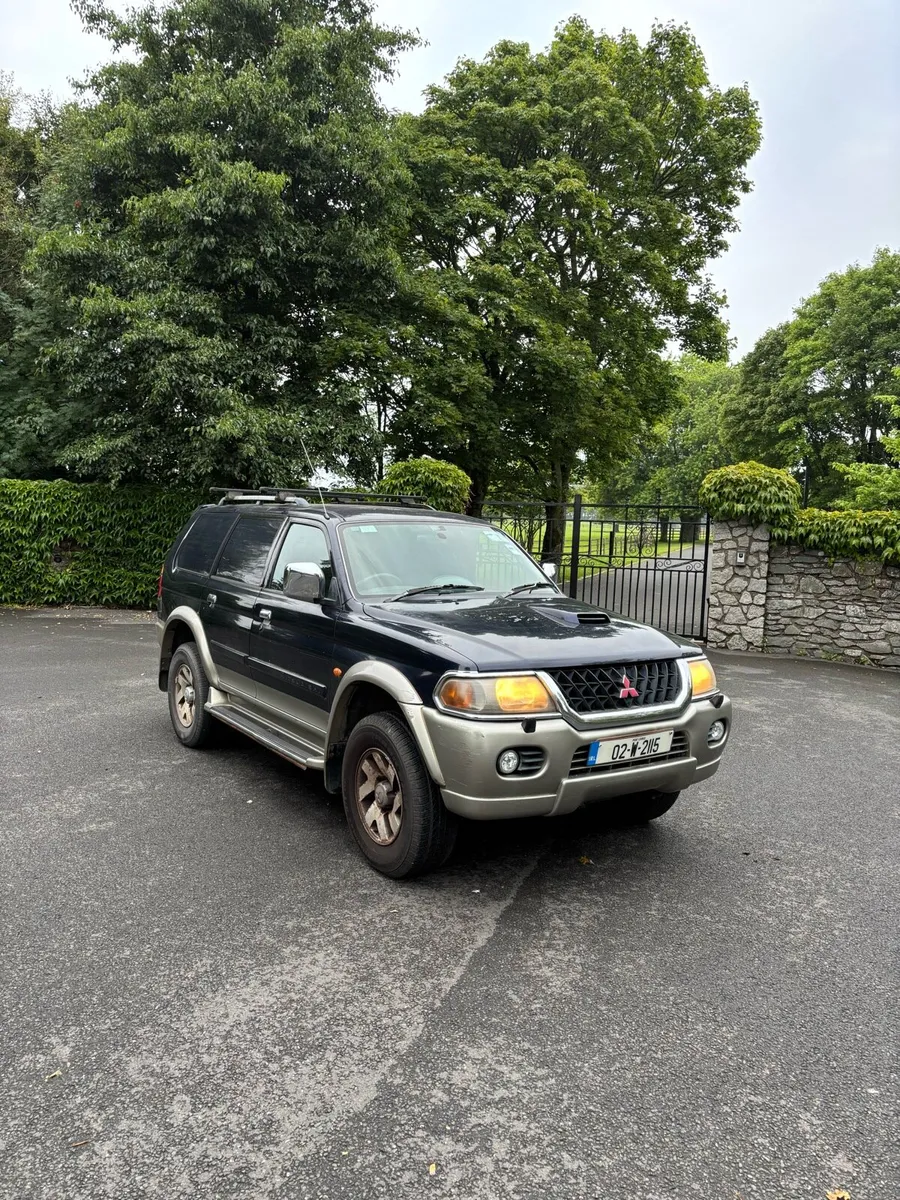 Mitsubishi Pajero sport - Image 2