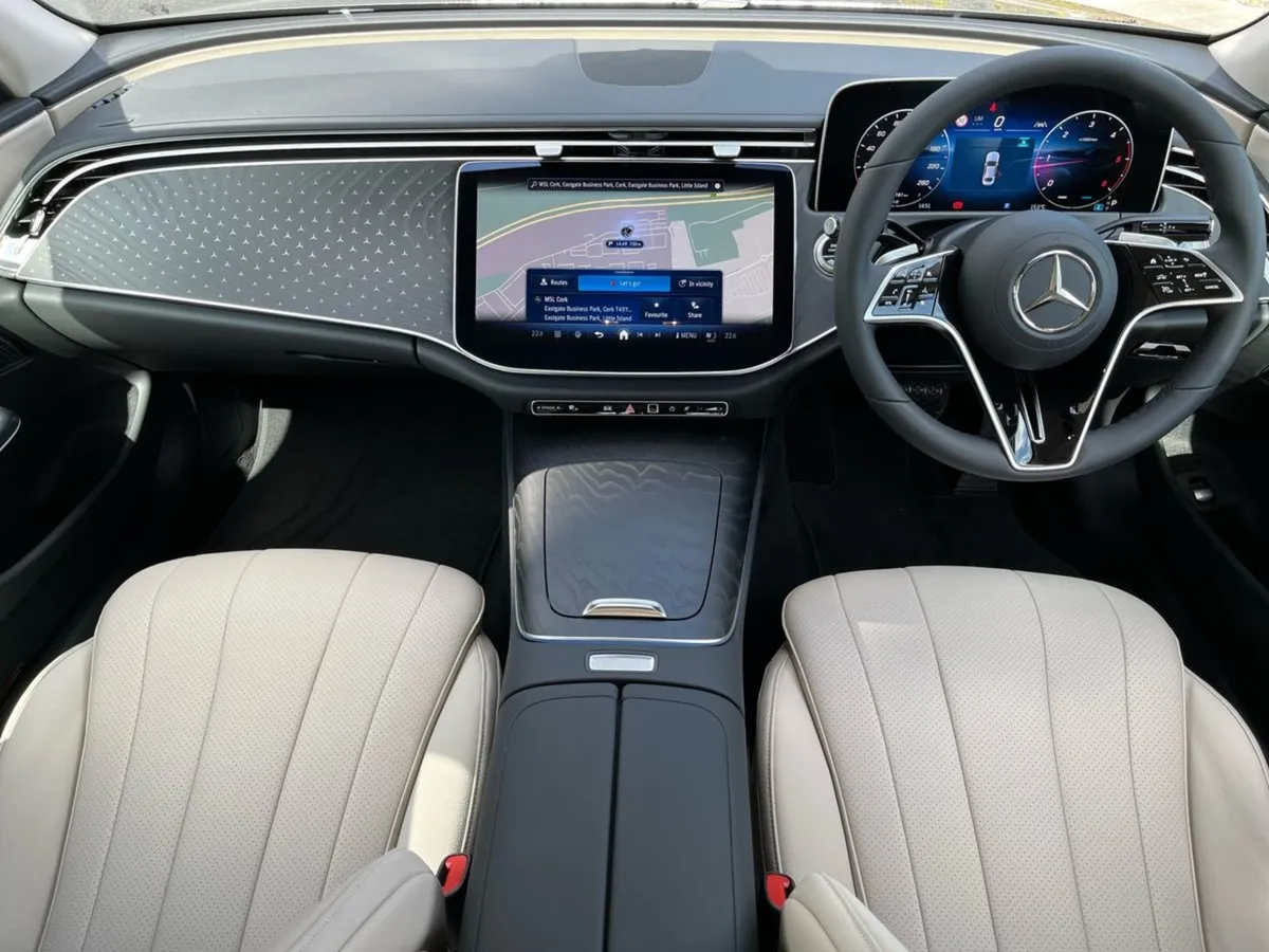 Mercedes-Benz E-Class E220d Avantgarde Plus Saloon - Image 4