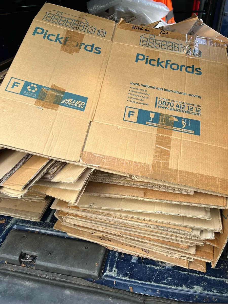 Packing boxes - Image 1
