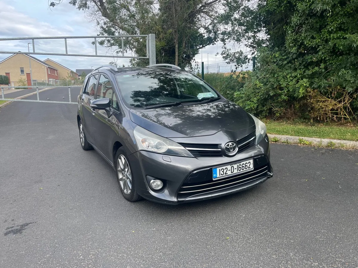 Toyota Verso 2013 top spec model - Image 3