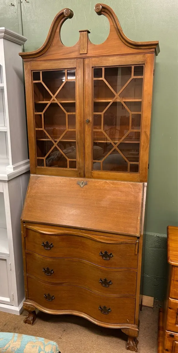 Writing desk - Image 1