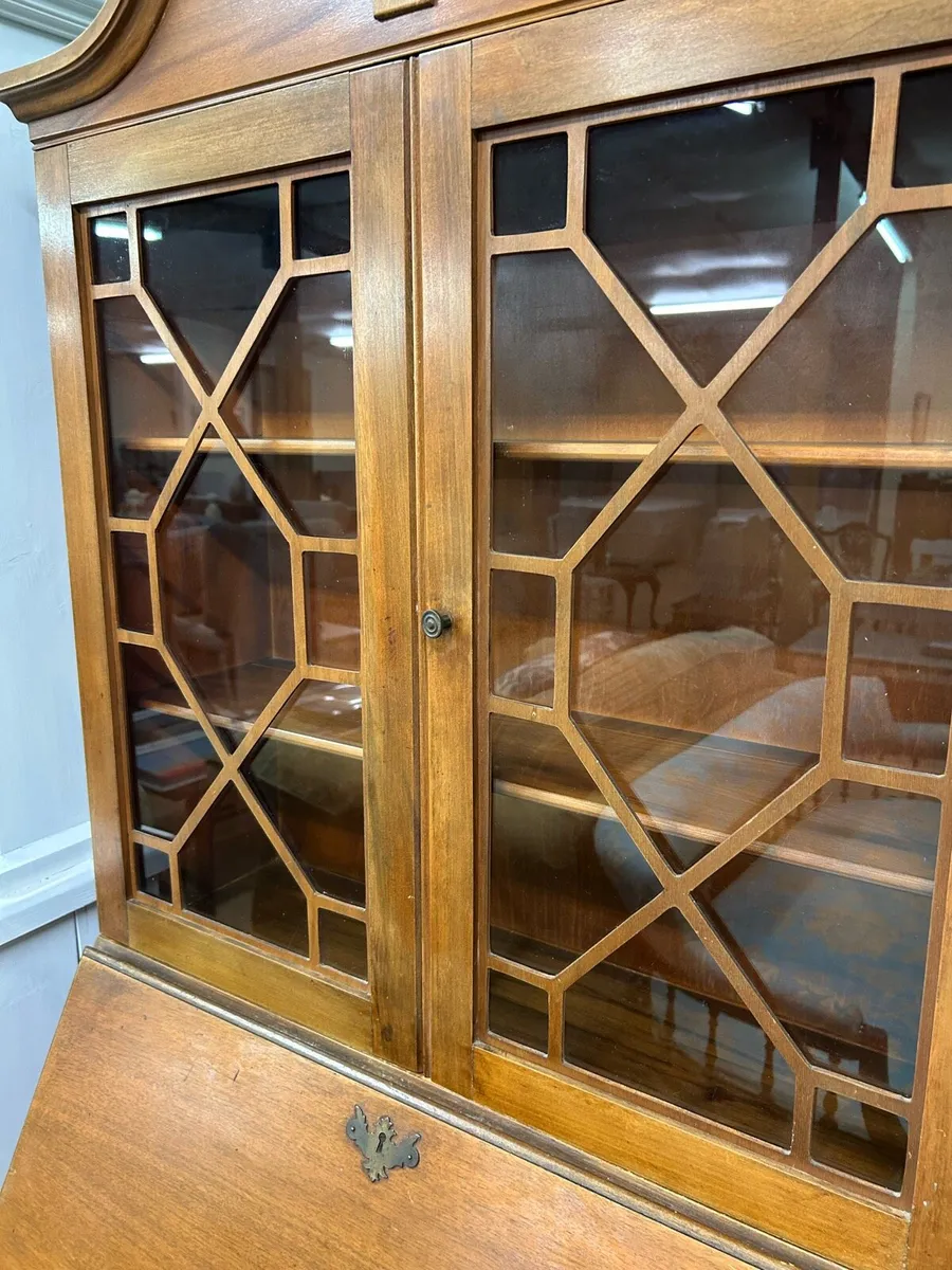 Writing desk - Image 2