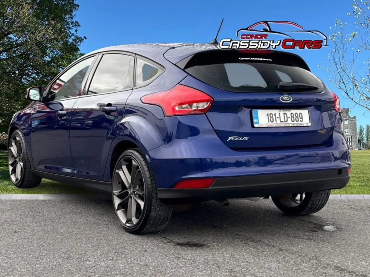 Ford Focus 1.5 Tdci Style Econetic 105PS 5DR - Image 3