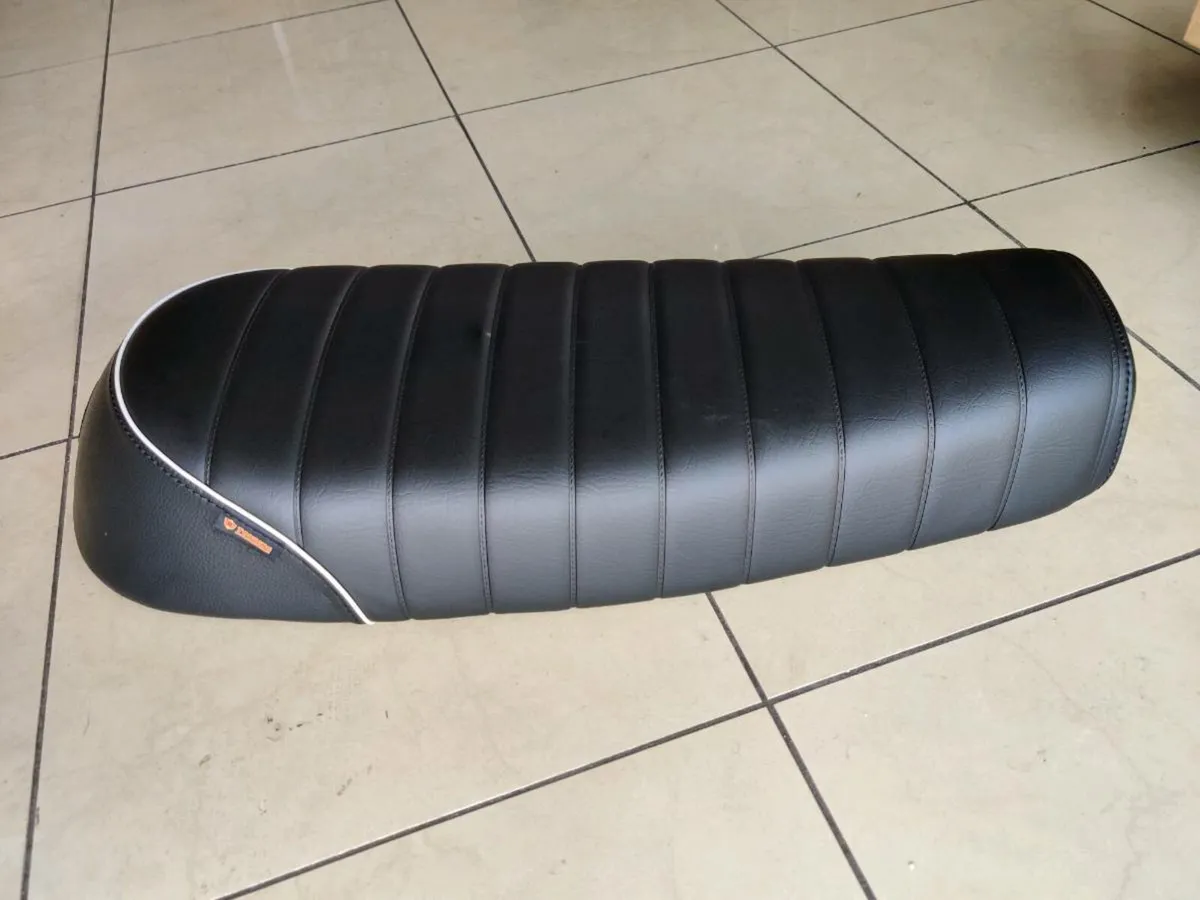 Royal Enfield Interceptor Seats - Image 4