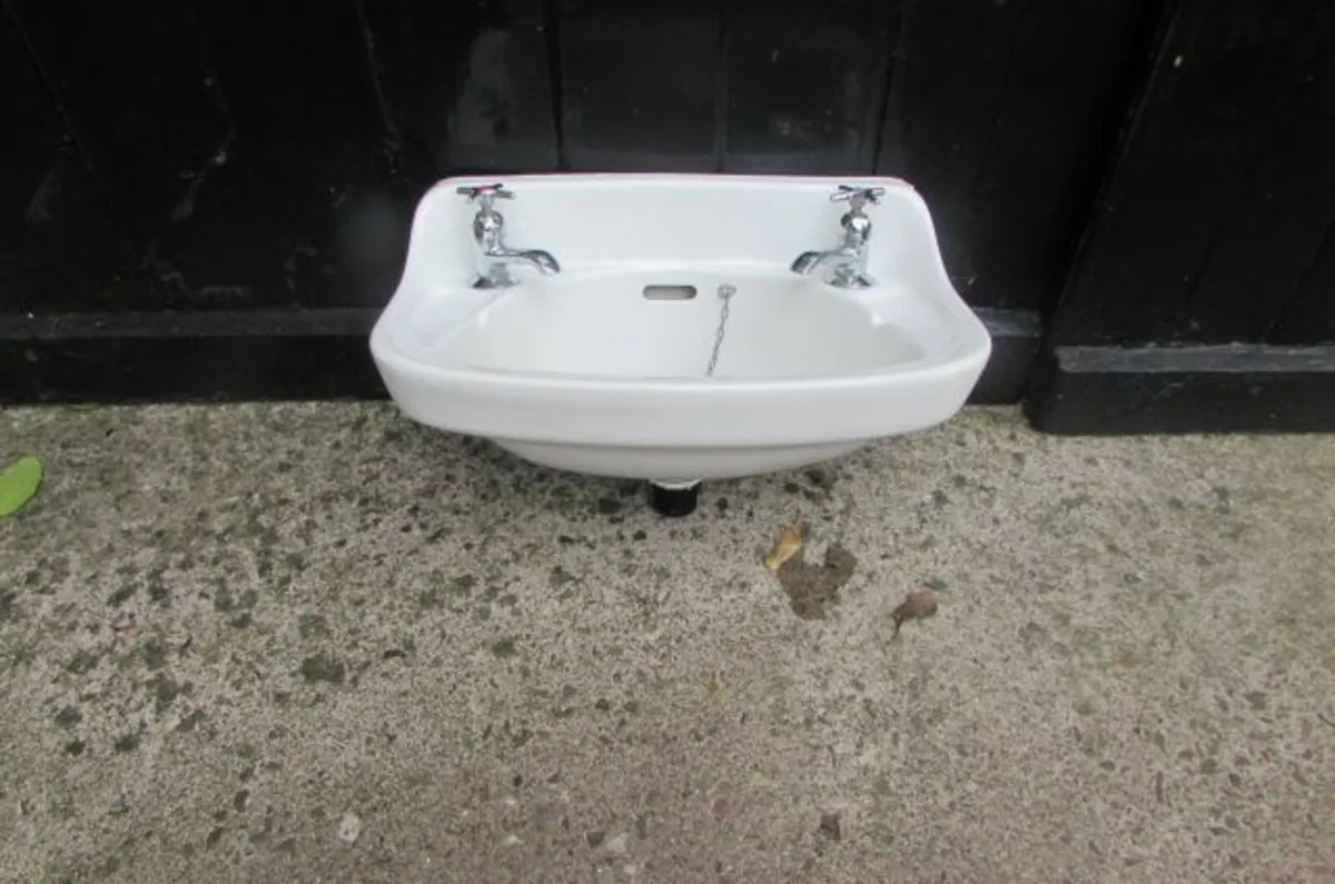 Shires Sink for Sale - Image 1