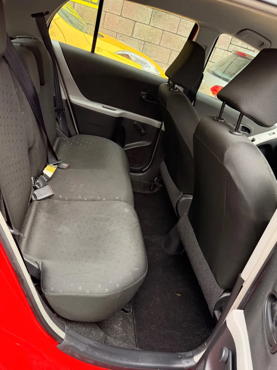 Toyota Yaris 2008 - Image 4