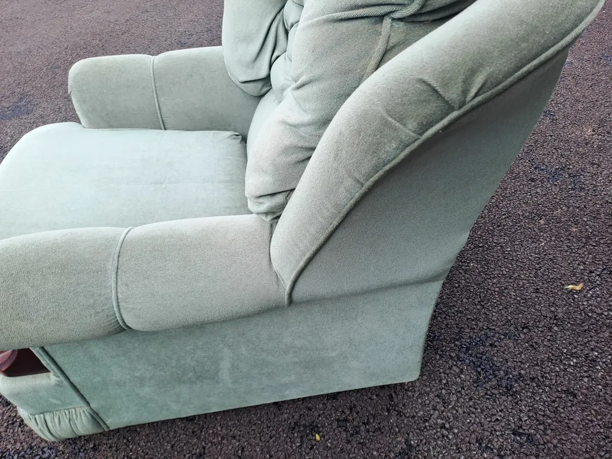 Armchair - Image 3