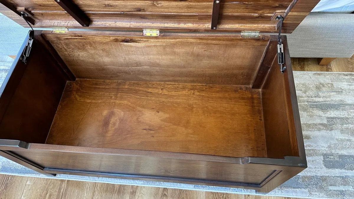 High quality chest - Solid wood! - Image 3