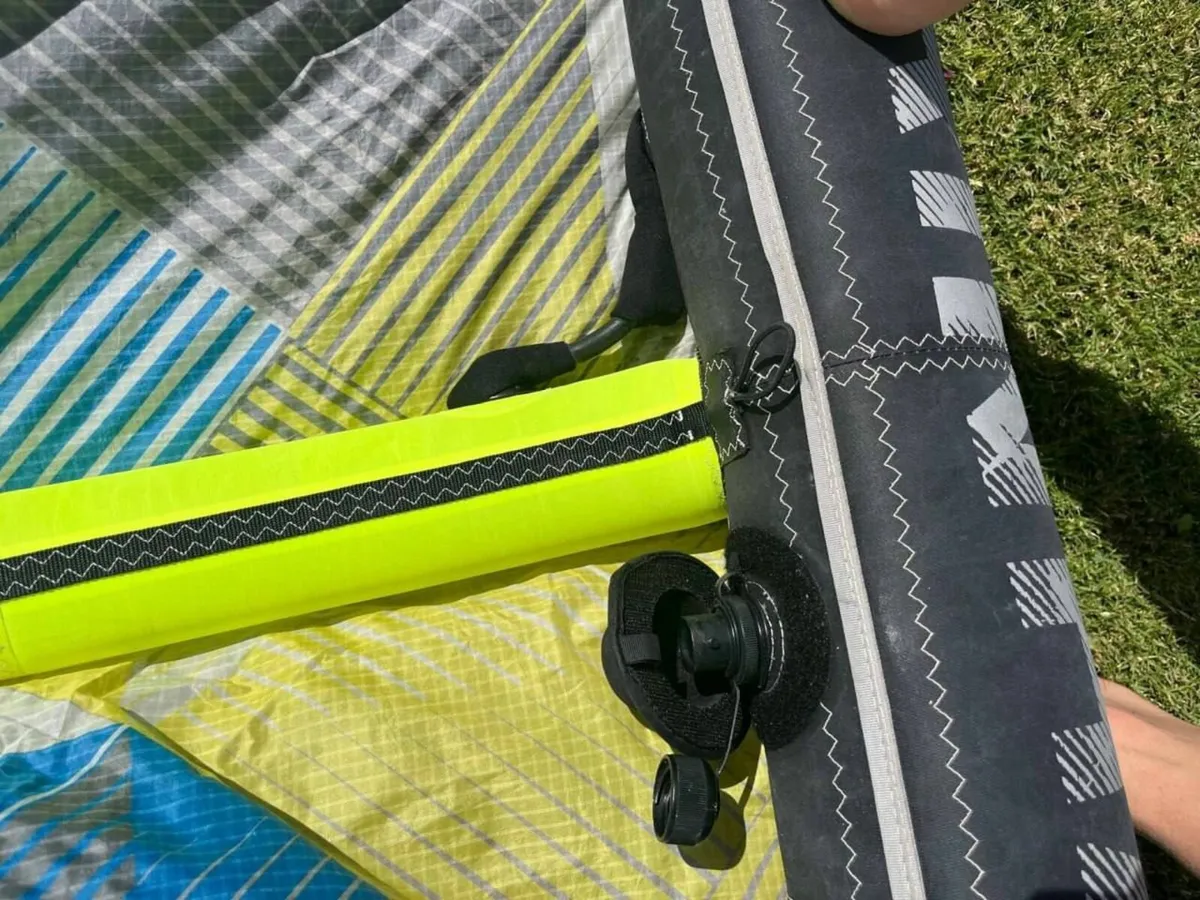 Cabrinha Switchblade 6m2 Kite Lightly Used - Image 2