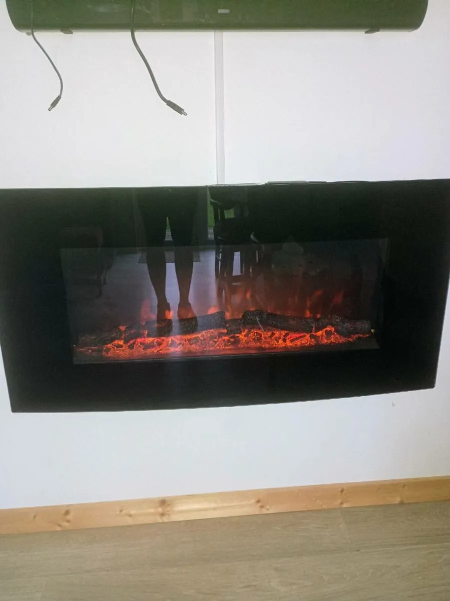 Blyss Wall mounted heater - Image 2