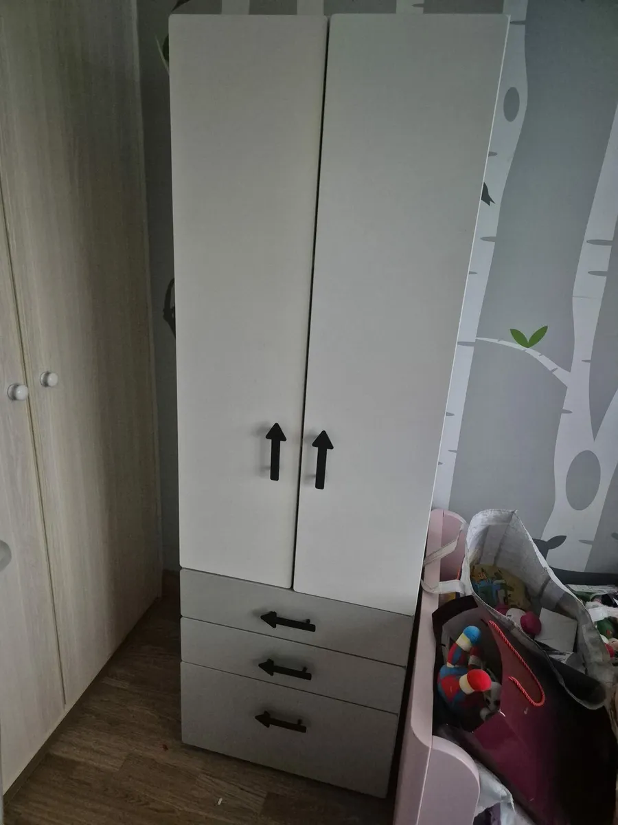 Ikea Smastad/Platsa wardrobe 181x57x60cm - Image 1