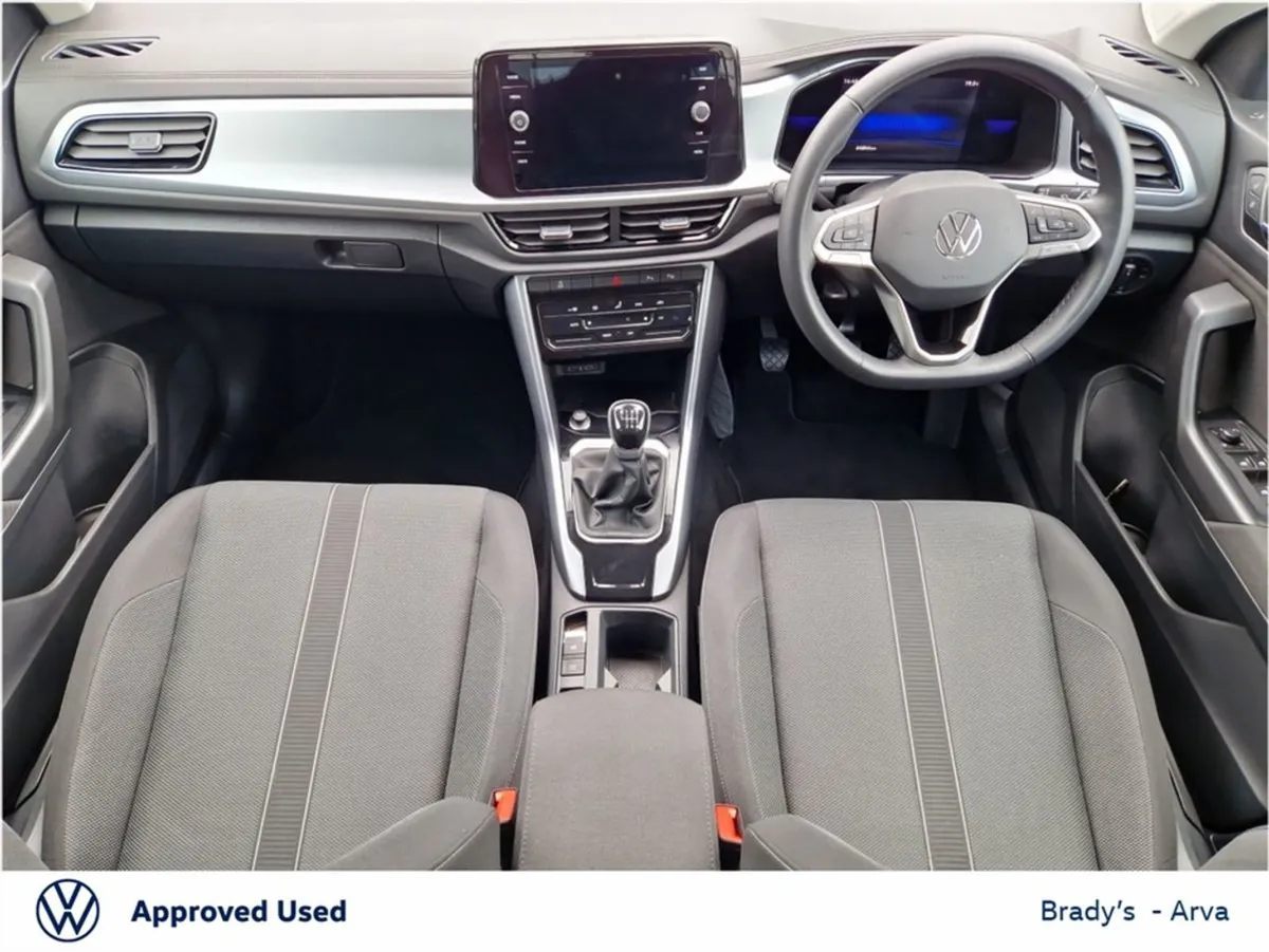 Volkswagen T-Roc Life 2.0 TDI 116BHP M6F 5DR - Image 2