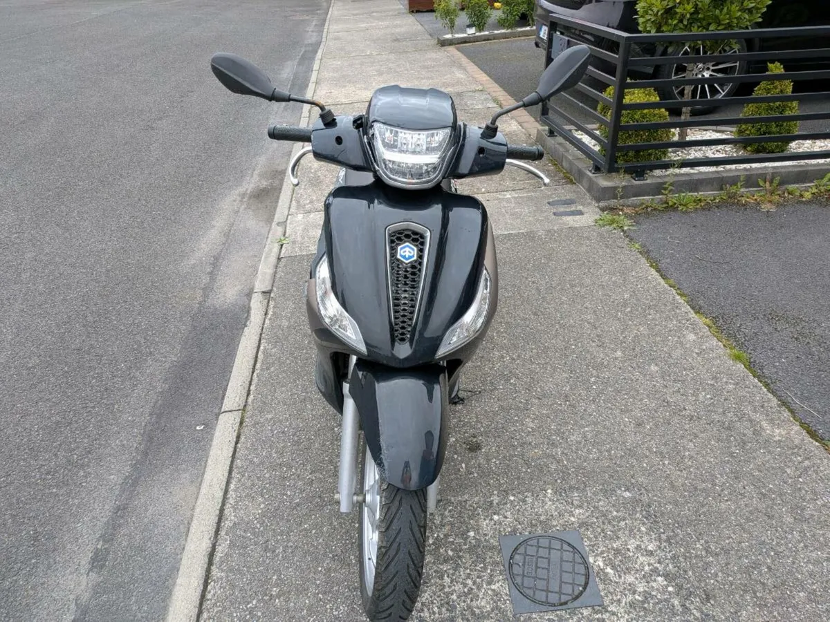 Piaggio Medley 2024 - Image 3