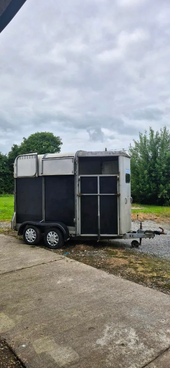 Ivor Williams horsebox - Image 2