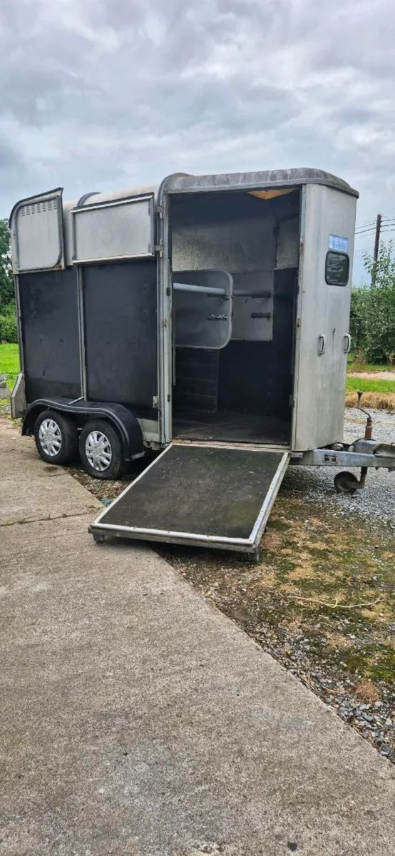Ivor Williams horsebox - Image 3