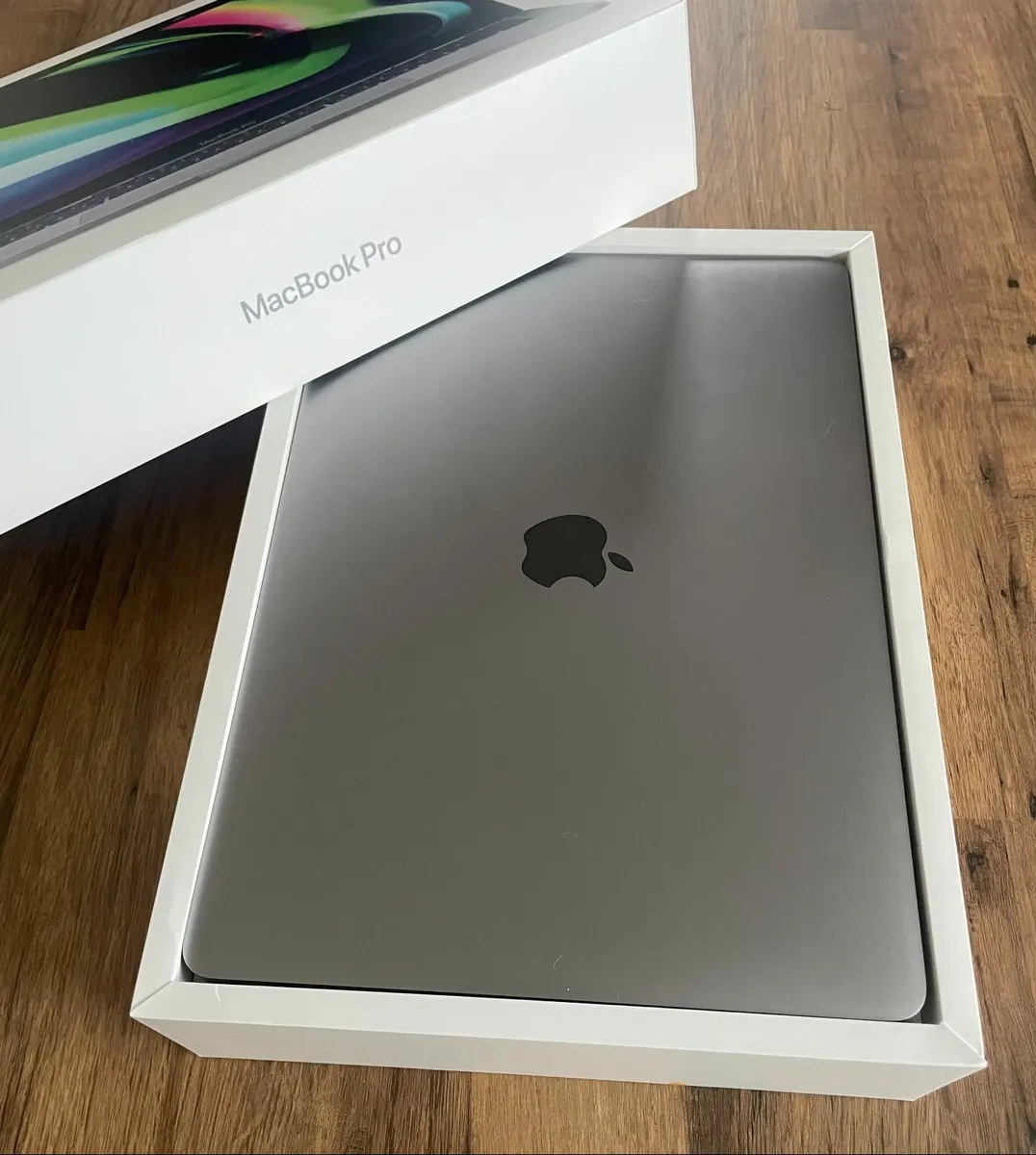 MacBook Pro M2 | 8GB | 512GB SSD - Image 3