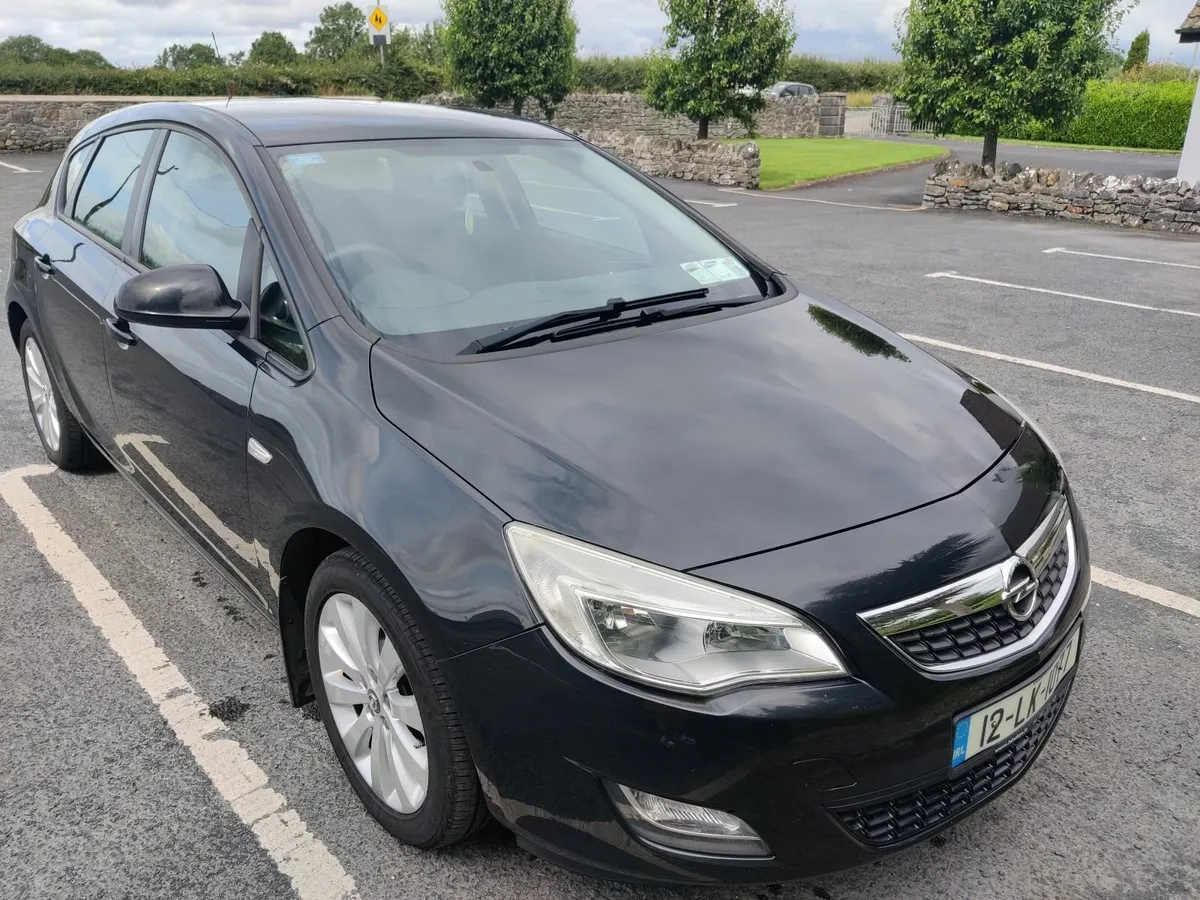 Opel Astra 2012 - Image 4