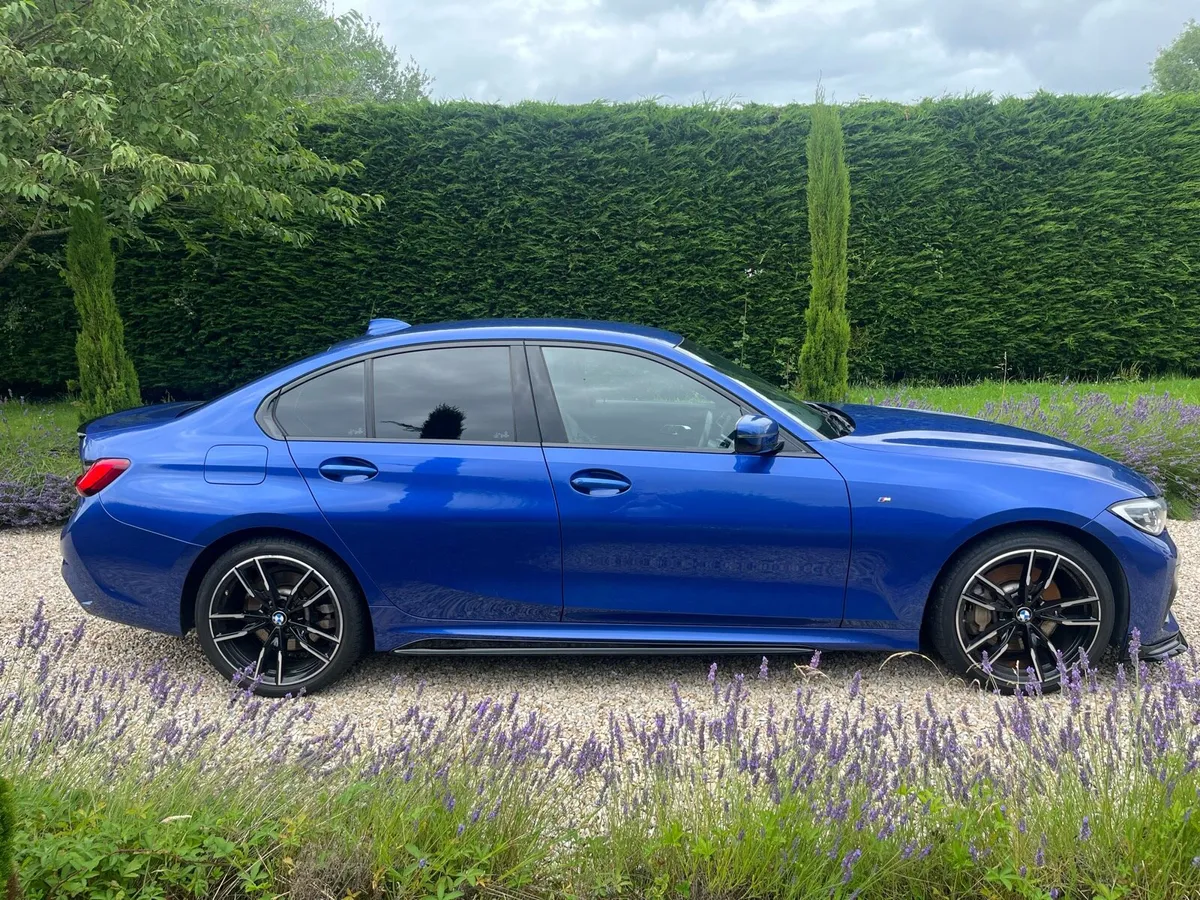 BMW 330e - Image 4