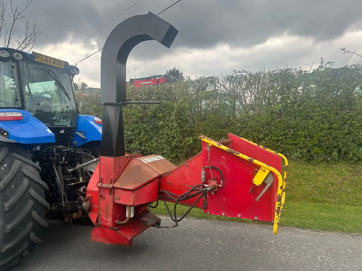 Wood chipper - Image 1