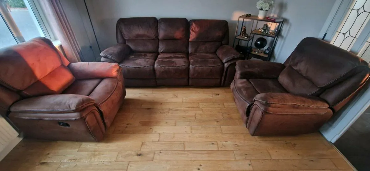 3 Piece Sofa set - Image 1