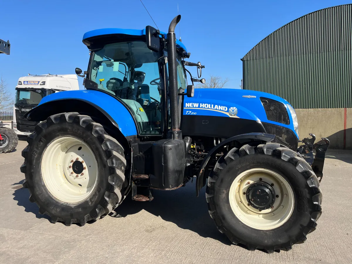 New Holland T7.210 - Image 3